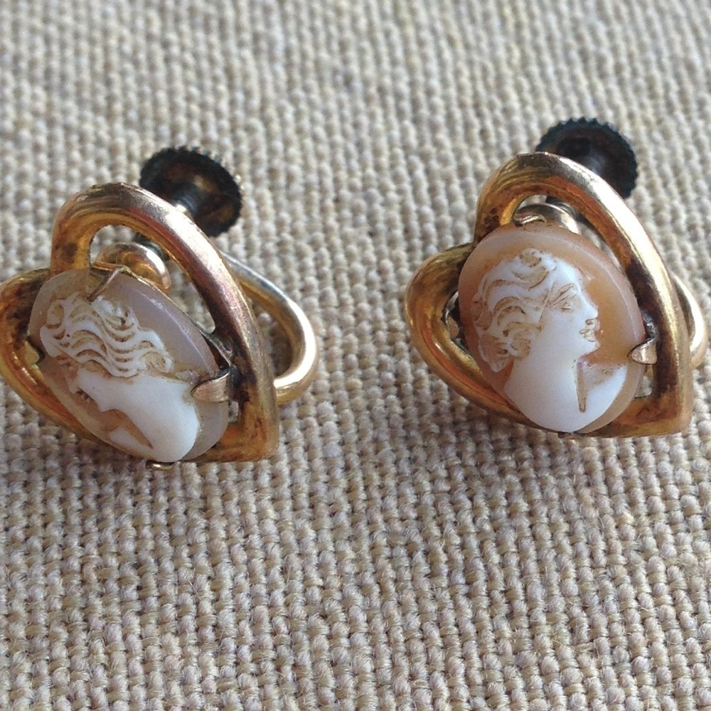 Amco 1/20 12k Gold Filled Cameo Earrings